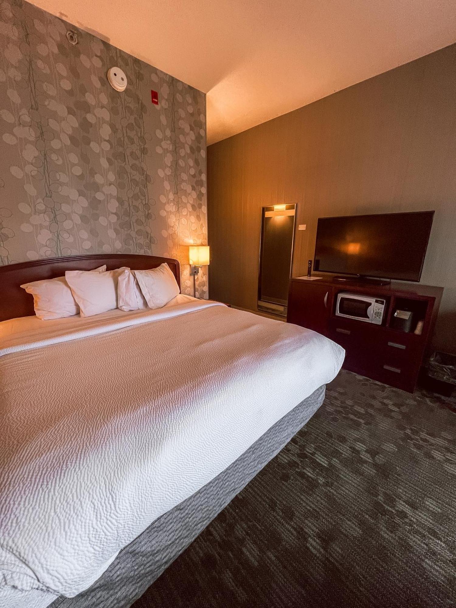 Country Inn & Suites By Radisson, Columbus-Edinburgh Eksteriør bilde