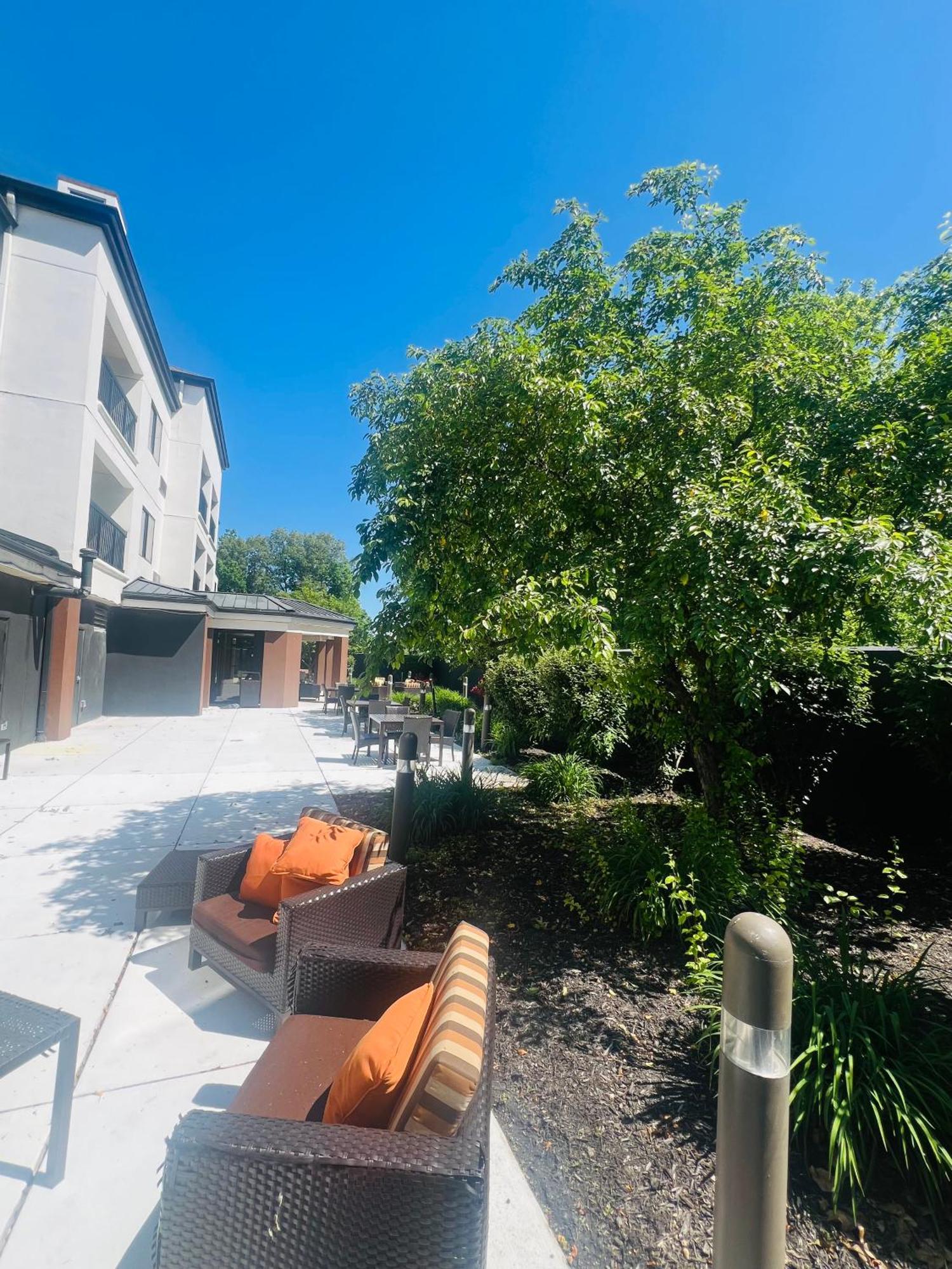 Country Inn & Suites By Radisson, Columbus-Edinburgh Eksteriør bilde