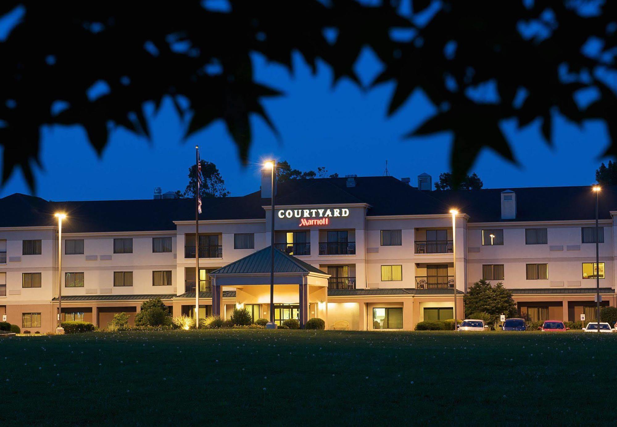 Country Inn & Suites By Radisson, Columbus-Edinburgh Eksteriør bilde
